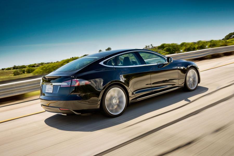  Tesla Model S 2012 года  (фото 17 из 88)